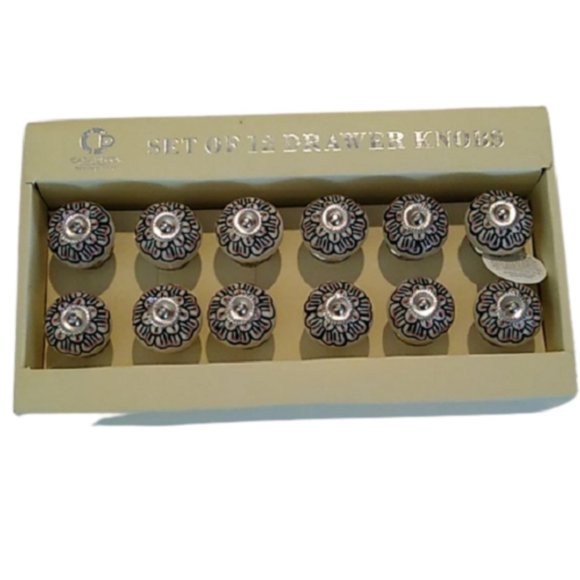 Casa Decor Set of 12 Drawer Pulls Flower - Picture 1 of 8